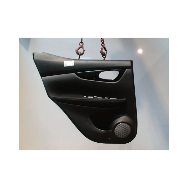 GARNITURE PORTE ARRIERE GAUCHE NISSAN QHASQAI 2007-