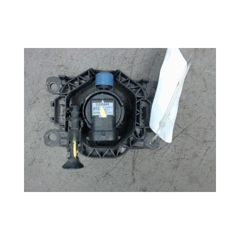 PHARE ANTIBROUILLARD AVANT GAUCHE DACIA SANDERO