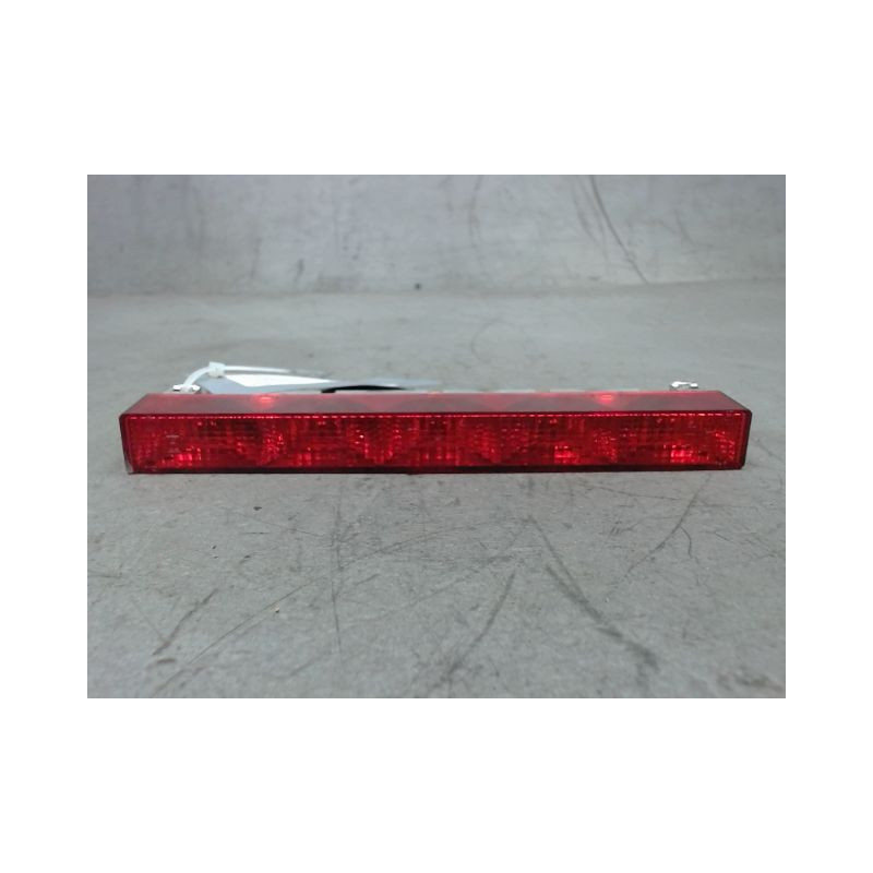 FEUX STOP SUPPLEMENTAIRE FORD KA