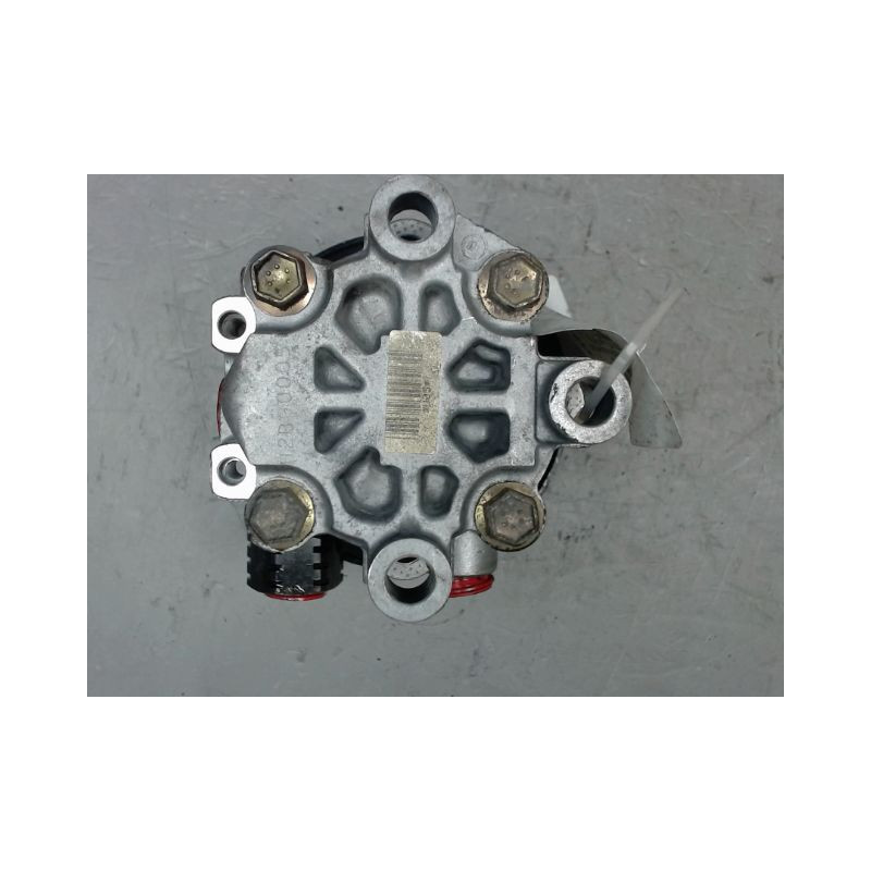 POMPE DIRECTION ASSISTEE TOYOTA AVENSIS 2000-2003