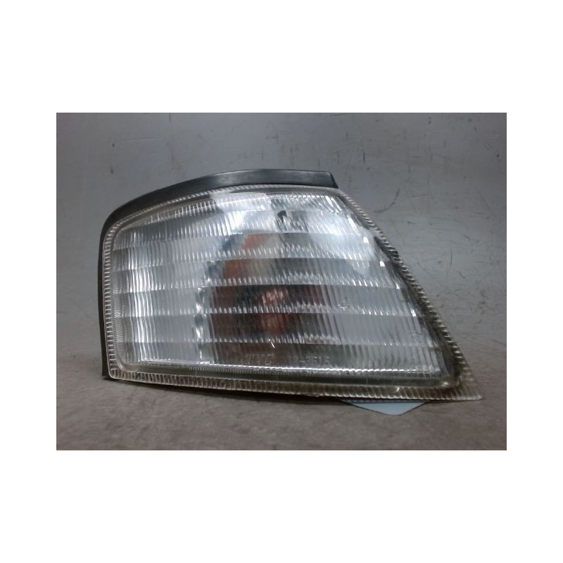 CLIGNOTANT DROIT NISSAN PRIMERA