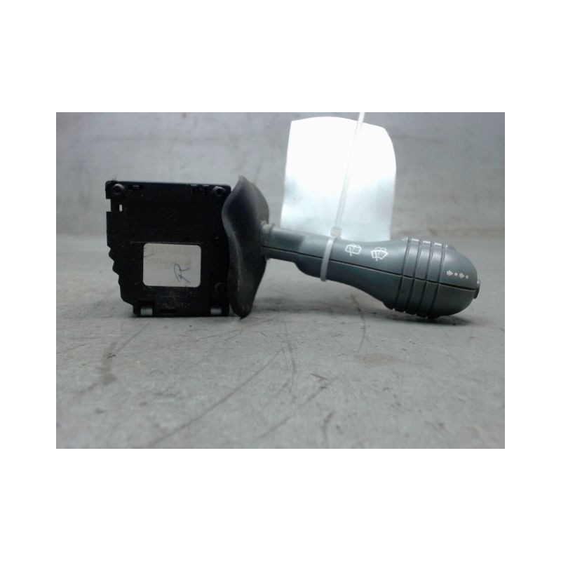 COMMANDE ESSUIE GLACE RENAULT TWINGO PH.3 2000-2007