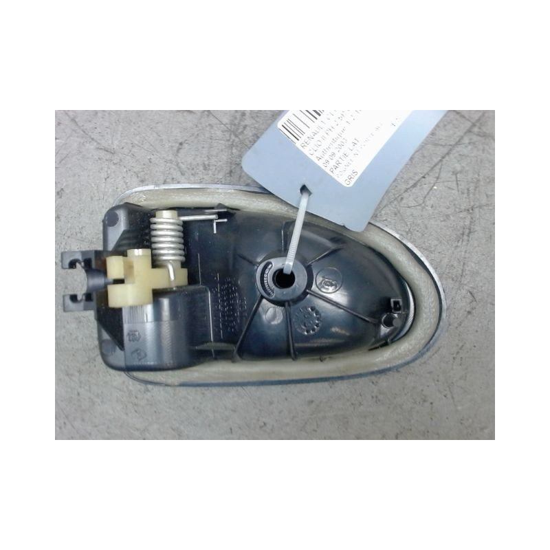 POIGNEE INTERIEURE PORTE AVANT DROIT RENAULT CLIO II PH.2 01-06