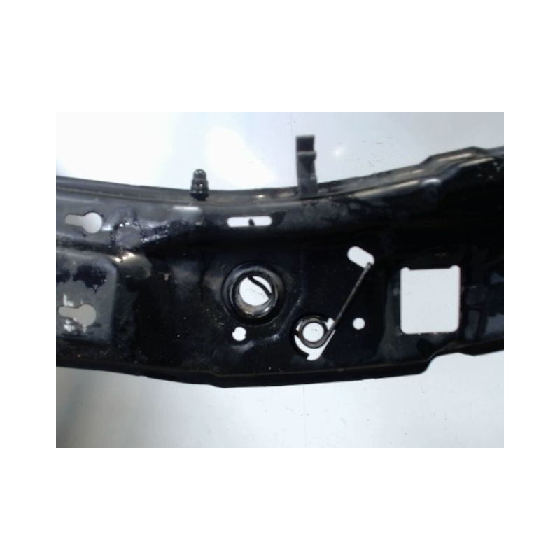 TRAVERSE SUPERIEURE ARMATURE AVANT OPEL MERIVA