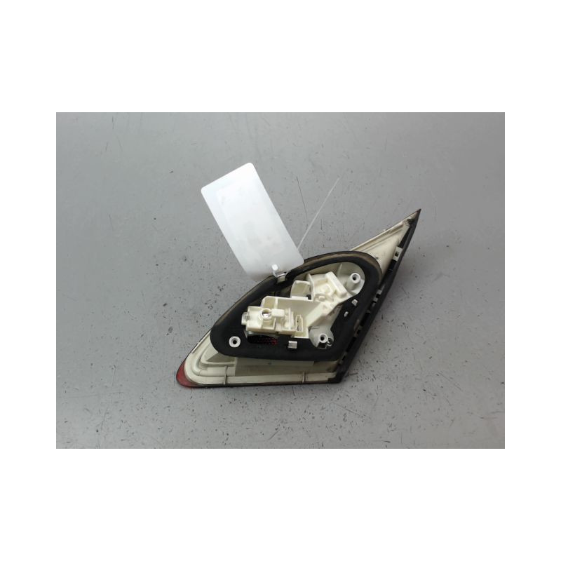 FEU ARRIERE INTERIEUR GAUCHE OPEL ASTRA IV Phase 1 (J) 2010-2012