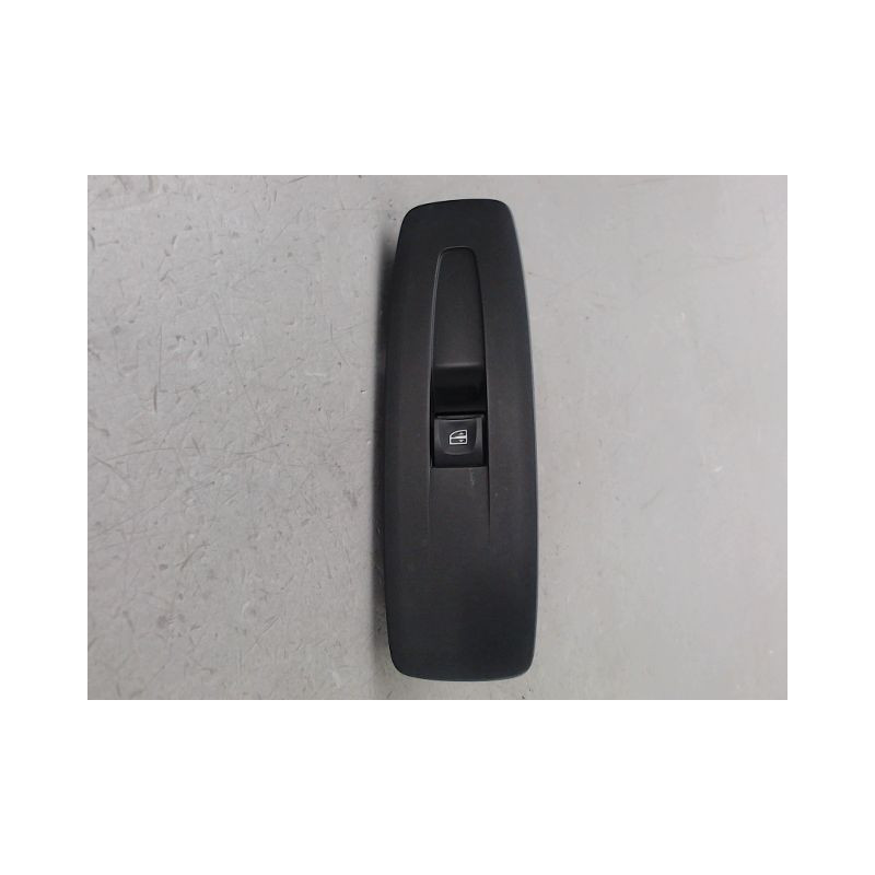 COMMANDE LEVE-GLACE PORTE AVD RENAULT MEGANE