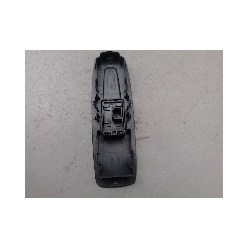COMMANDE LEVE-GLACE PORTE AVD RENAULT MEGANE