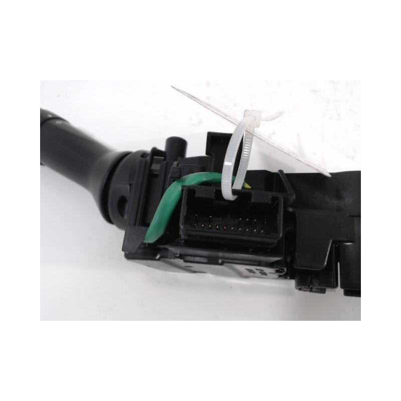 COMMANDE CLIGNOTANT TOYOTA YARIS II 2010-