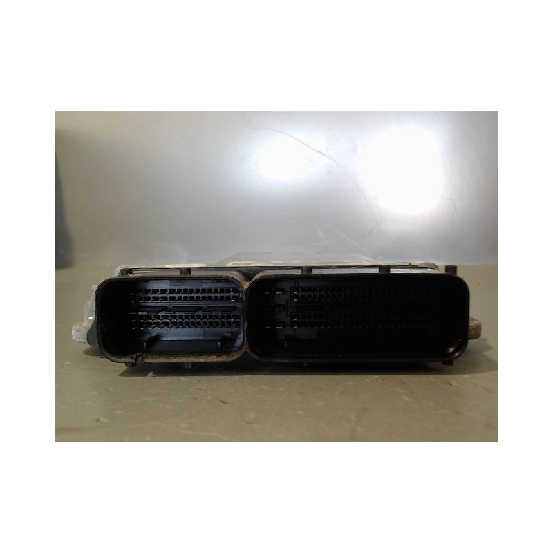 CALCULATEUR MOTEUR VOLKSWAGEN TIGUAN