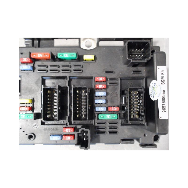 BOITE A FUSIBLES PEUGEOT 206 5P