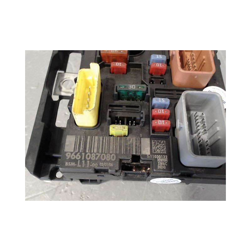 BOITE A FUSIBLES PEUGEOT 307 2005-2007