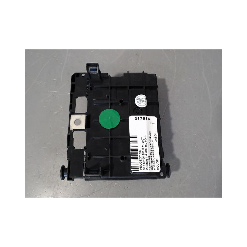 BOITE A FUSIBLES PEUGEOT 307 2005-2007