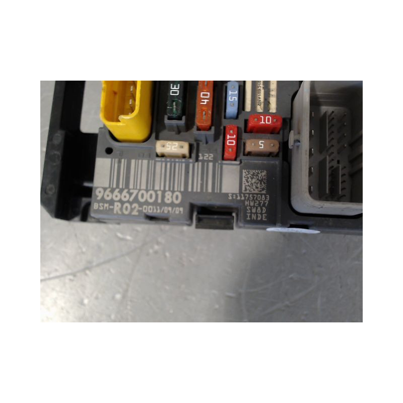 BOITE A FUSIBLES CITROEN C5 2008-