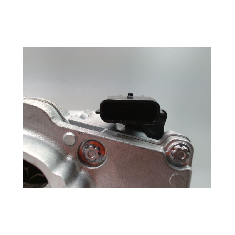 COMPRESSEUR AIR CONDITIONNE RENAULT CLIO