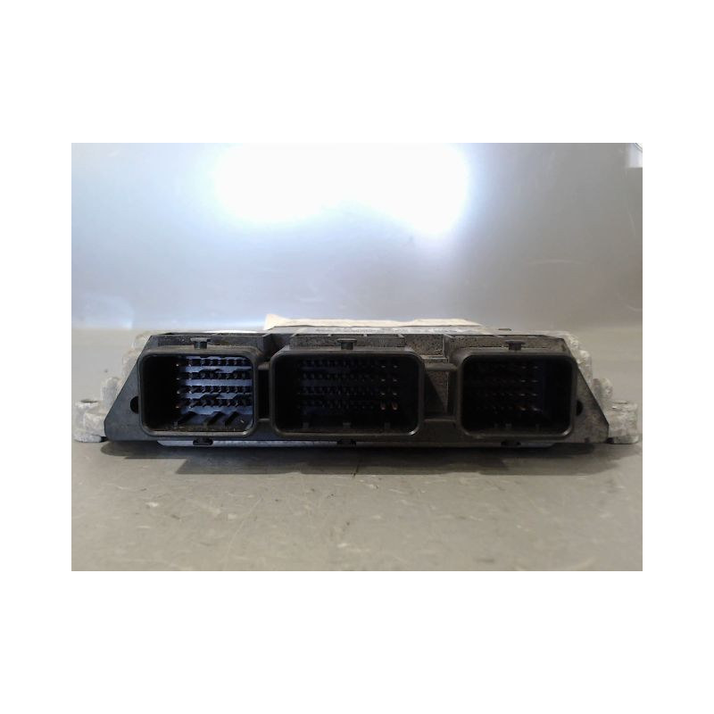 CALCULATEUR MOTEUR PEUGEOT 207