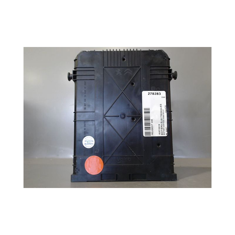 BOITIER GESTION HABITACLE PEUGEOT 208