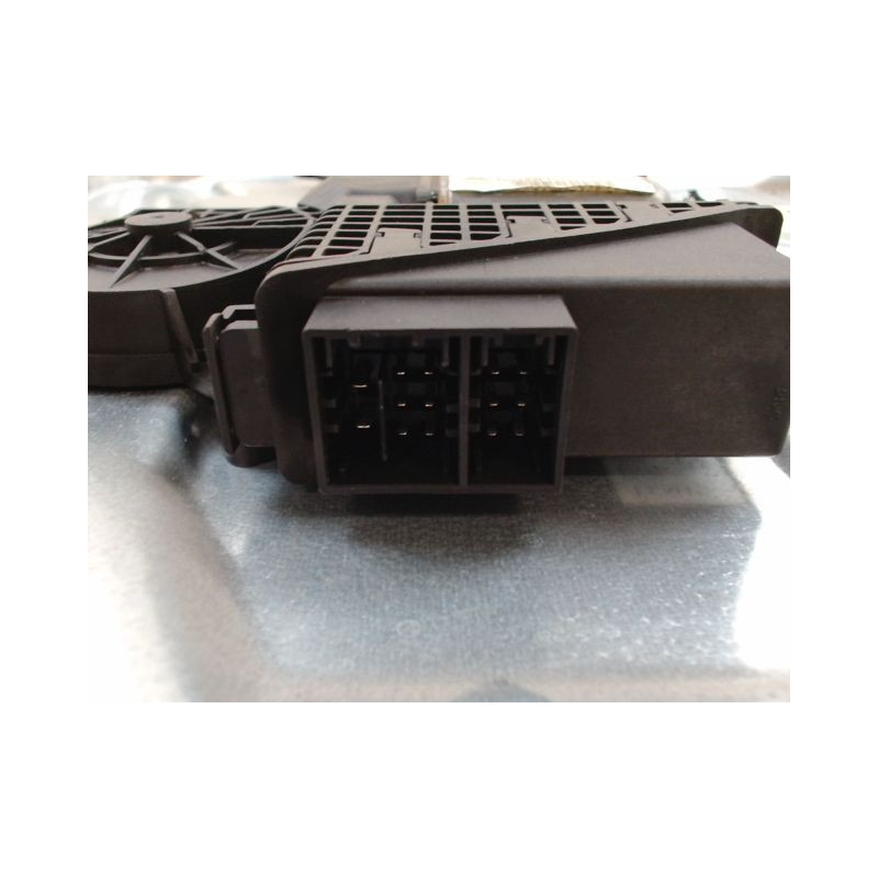 MECANISME+MOTEUR LEVE-GLACE ARRIERE DROIT VOLKSWAGEN CROSSPOLO