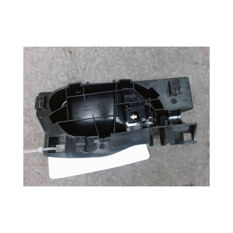 POIGNEE INTERIEURE PORTE AVANT GAUCHE PEUGEOT 207 5P