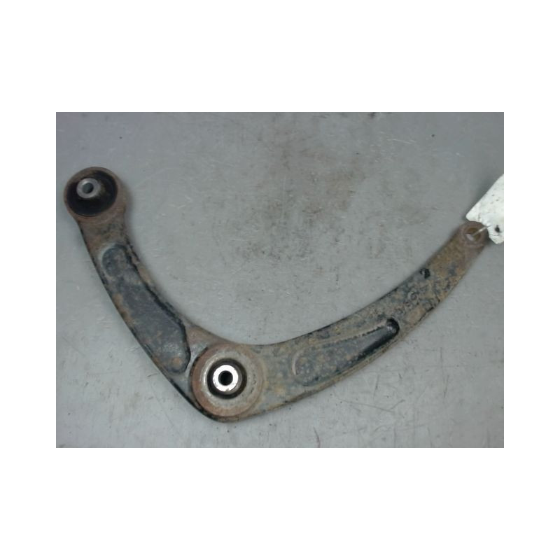TRIANGLE INFERIEUR AVANT GAUCHE PEUGEOT 307 2005-2007