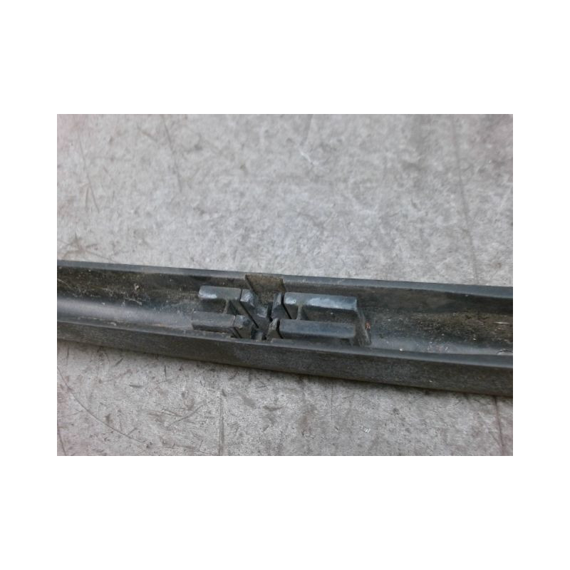 BRAS ESSUIE-GLACE ARRIERE FORD KA