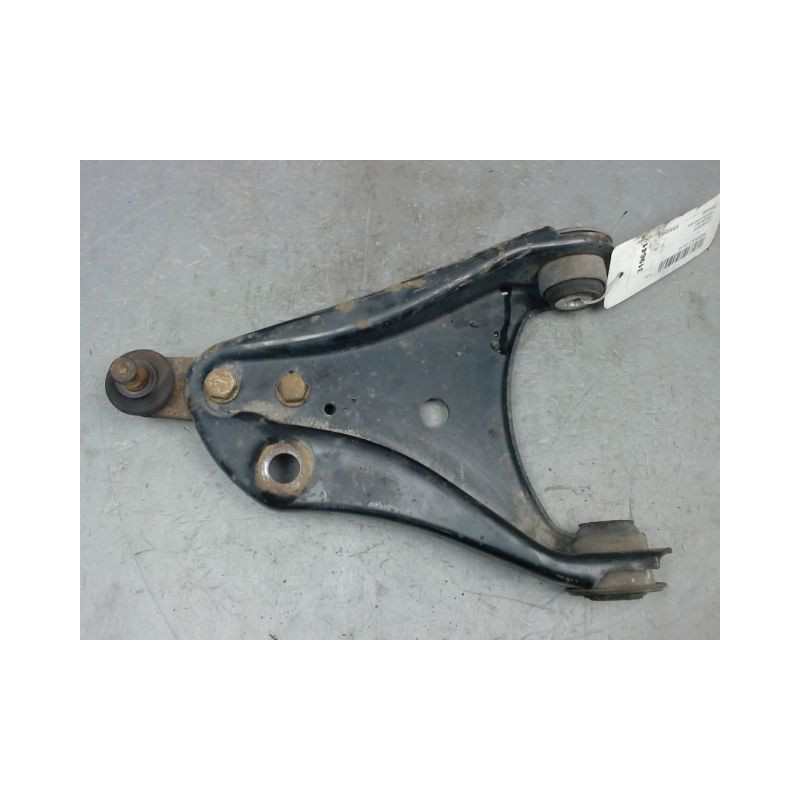 TRIANGLE INFERIEUR AVANT GAUCHE RENAULT CLIO