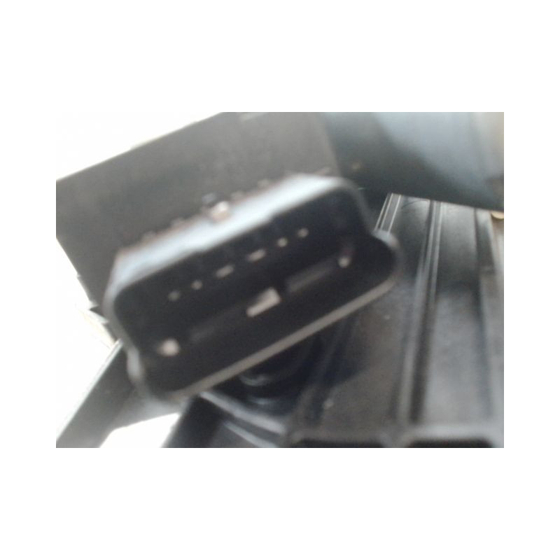 MECANISME+MOTEUR LEVE-GLACE ARRIERE DROIT PEUGEOT 5008 2009-