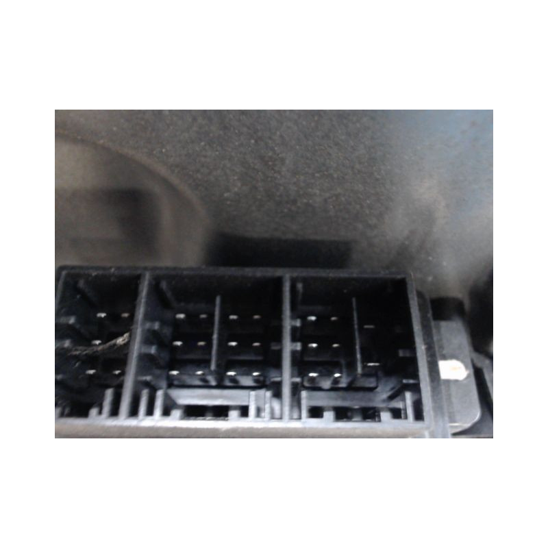 MECANISME+MOTEUR LEVE-GLACE AVANT DROIT VOLKSWAGEN POLO IV Phase 1 (9N) 2002-2005