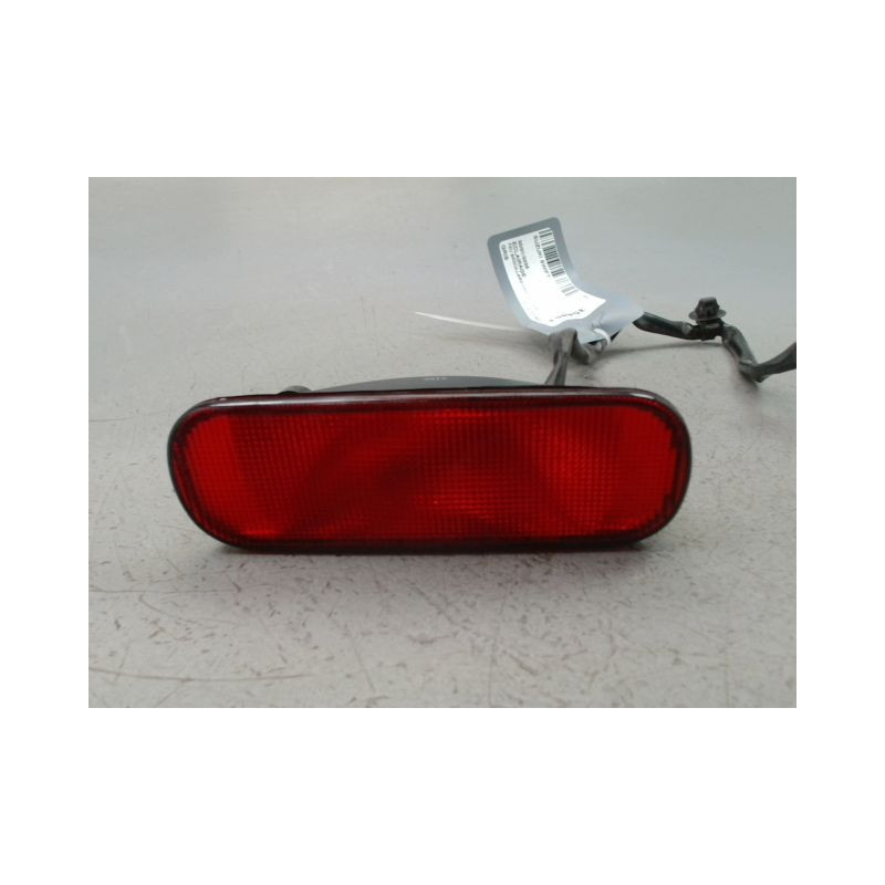 FEU BROUILLARD CENTRAL ARRIERE SUZUKI SWIFT