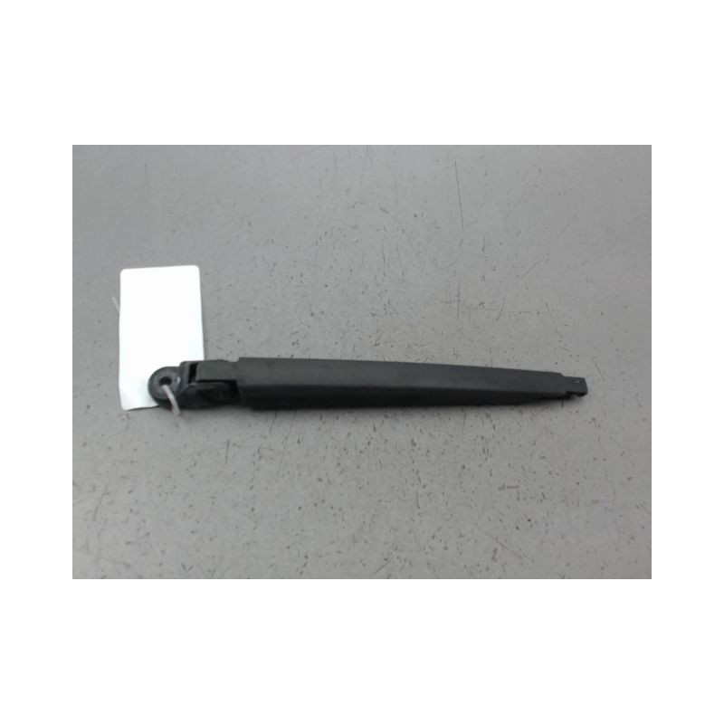 BRAS ESSUIE-GLACE ARRIERE OPEL ZAFIRA 2006-