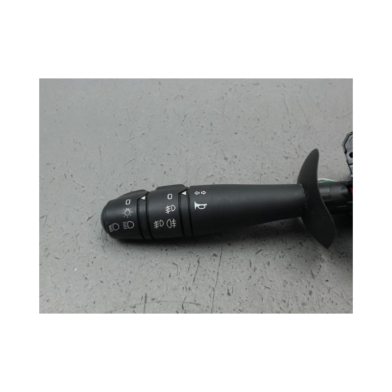 COMMANDE ECLAIRAGE RENAULT TWINGO II Phase 2 2011-2014