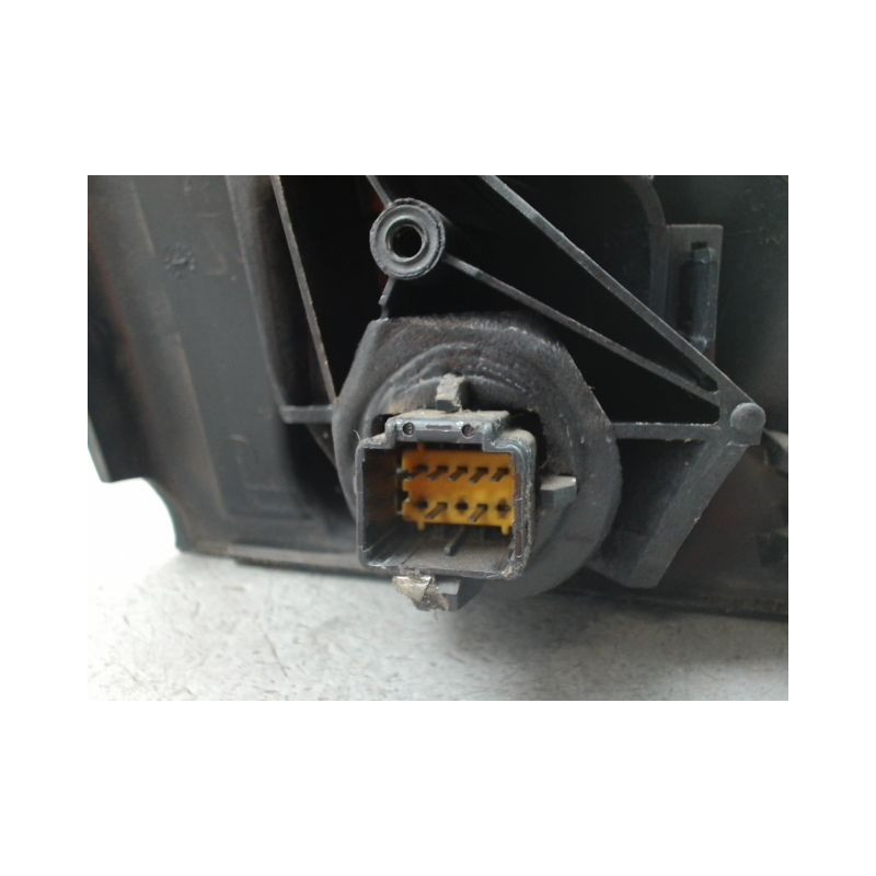 RETROVISEUR EXTERIEUR ELECTRIQUE GAUCHE RENAULT MEGANE BREAK II Phase 2 2006-2009