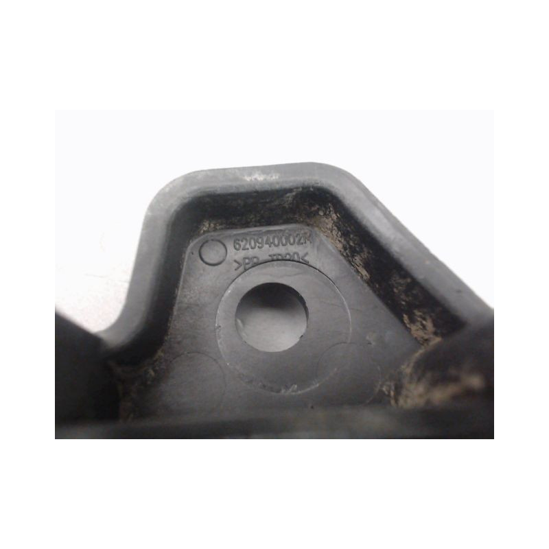 SUPPORT PARE-CHOC AVD RENAULT MEGANE