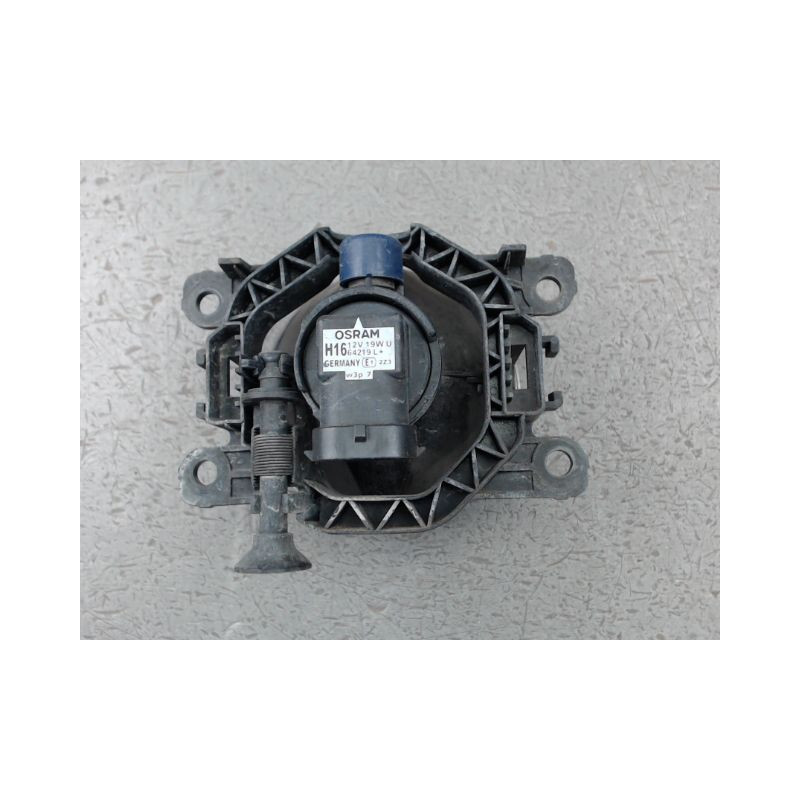 PHARE ANTIBROUILLARD AVANT DROIT RENAULT CLIO
