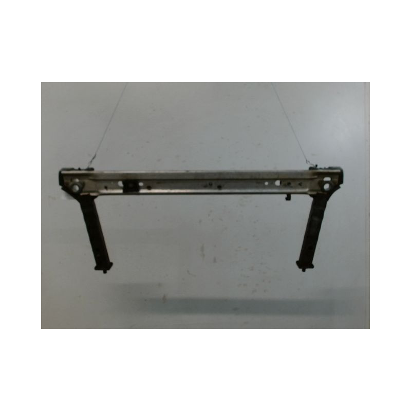 TRAVERSE INFERIEURE ARMATURE AVANT RENAULT MEGANE