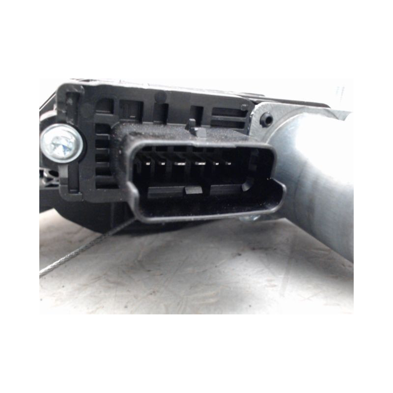 MECANISME LEVE-GLACE ARRIERE GAUCHE DACIA DUSTER