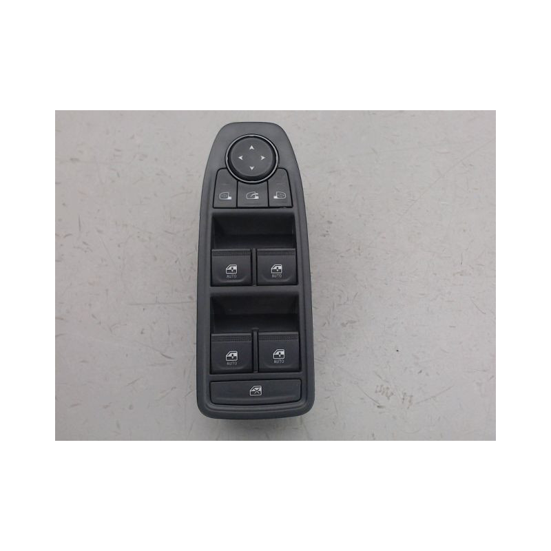 COMMANDE LEVE-GLACE PORTE AVG DACIA DUSTER