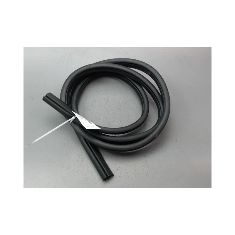 JOINT PORTE ARD FORD KUGA -2008