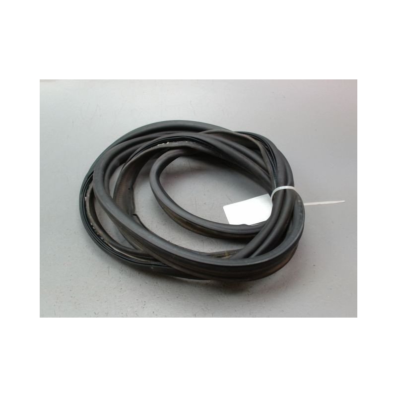 JOINT HAYON RENAULT MEGANE BREAK III Phase 1 2009-2012