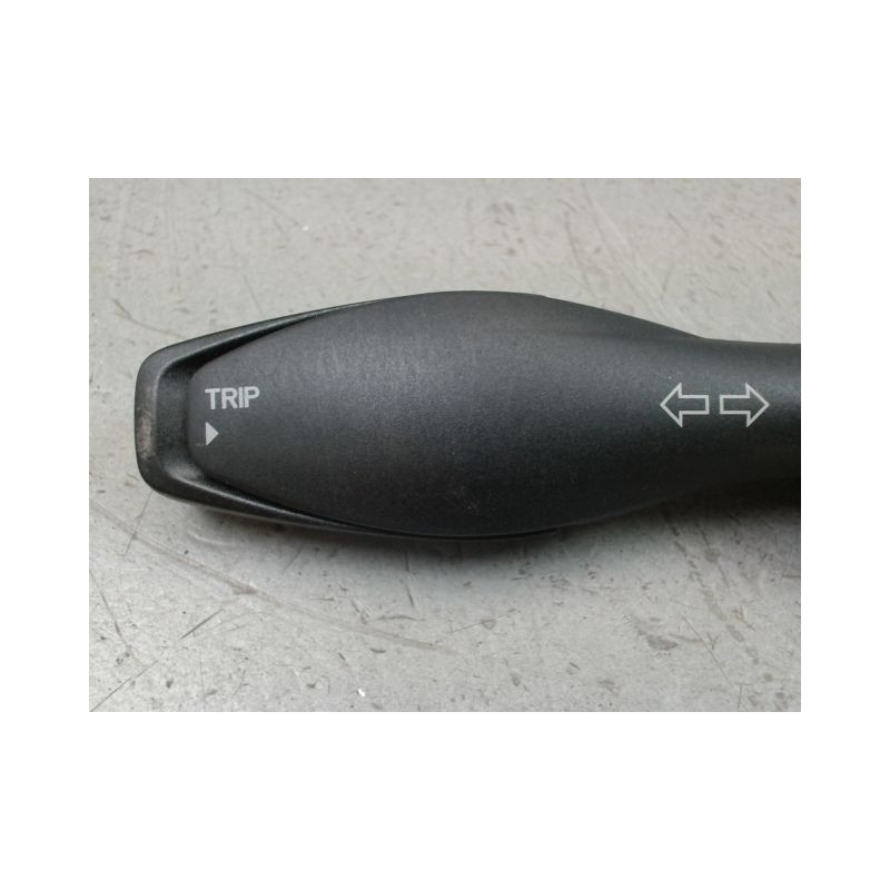 COMMANDE CLIGNOTANT FORD KA+