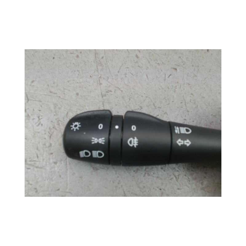 COMMANDE ECLAIRAGE RENAULT CLIO IV Phase 1 2012-...