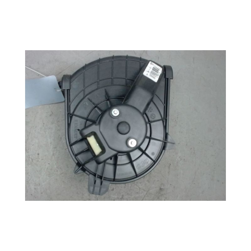 MOTEUR VENTILATEUR CHAUFFAGE RENAULT KANGOO