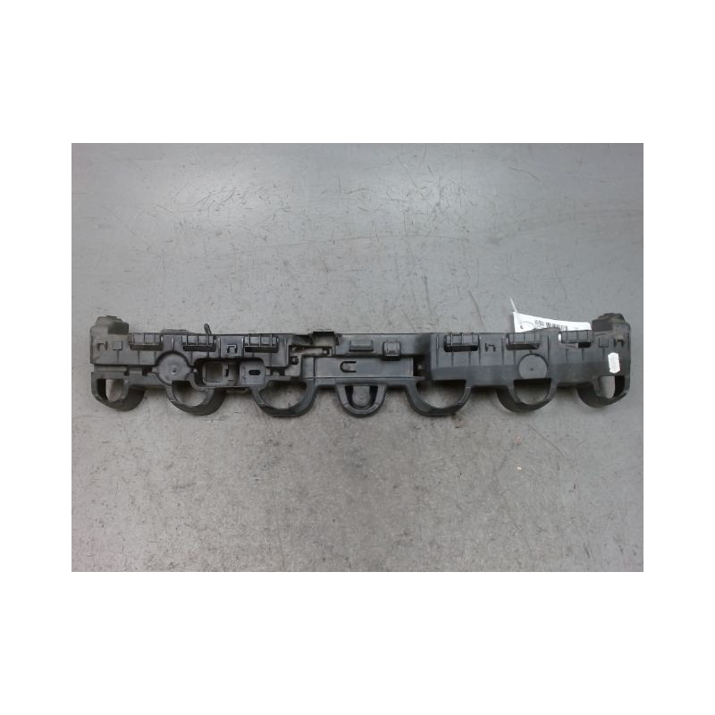 SUPPORT CENTRAL PARE-CHOC ARRIERE  RENAULT CLIO IV 2012-