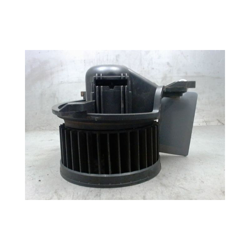MOTEUR VENTILATEUR CHAUFFAGE PEUGEOT PARTNER FGT 2002-