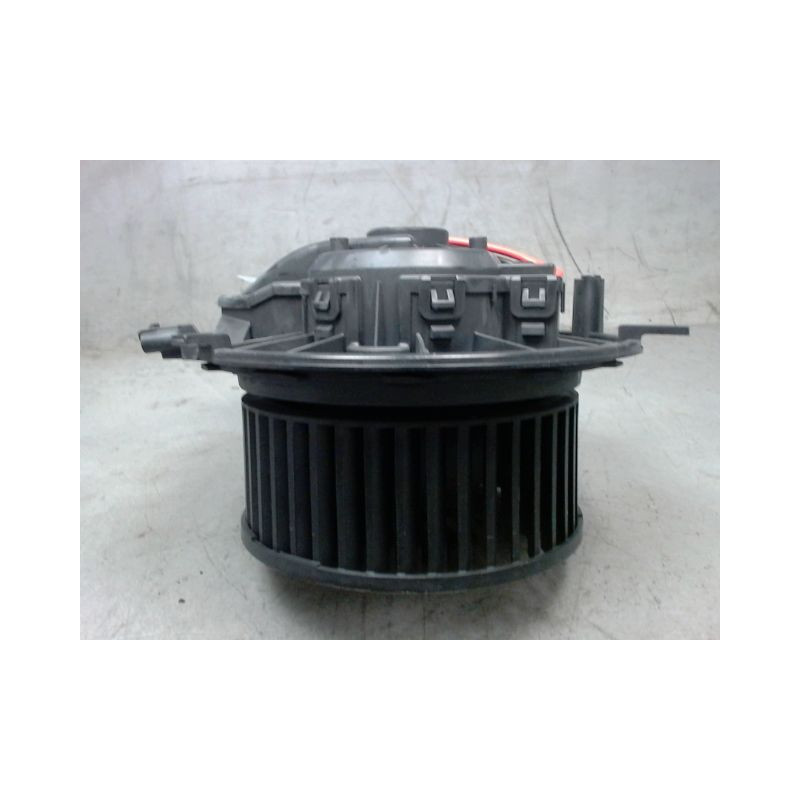 MOTEUR VENTILATEUR CHAUFFAGE VOLKSWAGEN TIGUAN