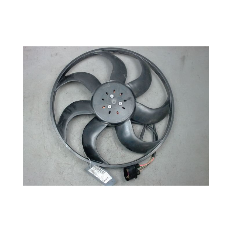 MOTEUR VENTILATEUR RADIATEUR VOLKSWAGEN TIGUAN