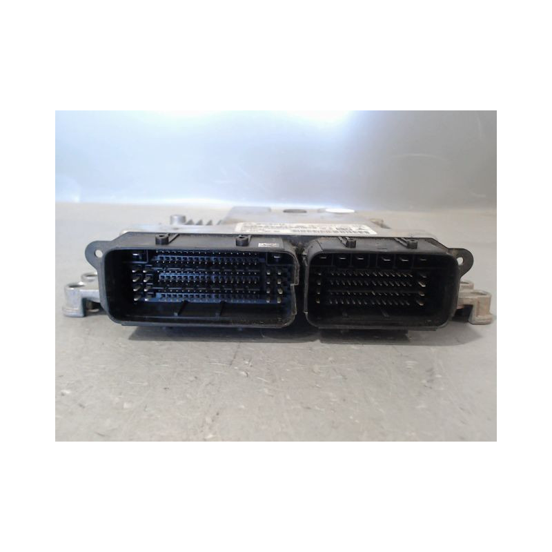 CALCULATEUR MOTEUR PEUGEOT 5008 2009-