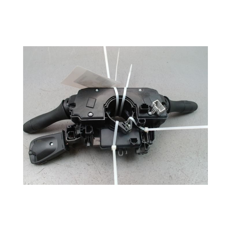 BLOC COMMODOS DACIA SANDERO 2008-