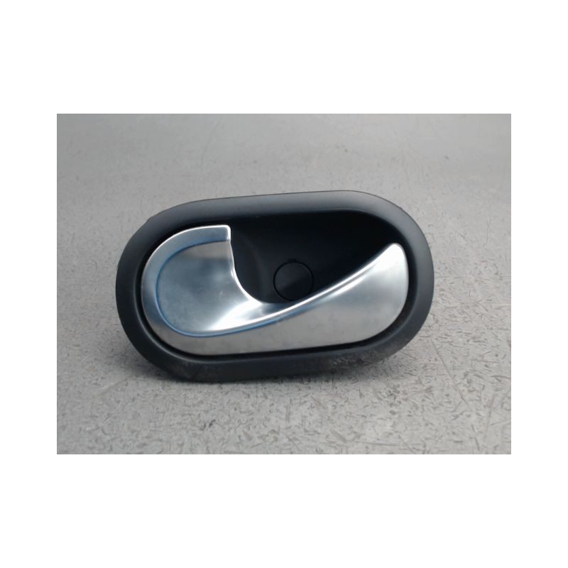 POIGNEE INTERIEURE PORTE AVANT GAUCHE RENAULT MEGANE