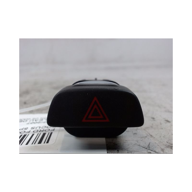BOUTON DE WARNING FORD FOCUS 04-07