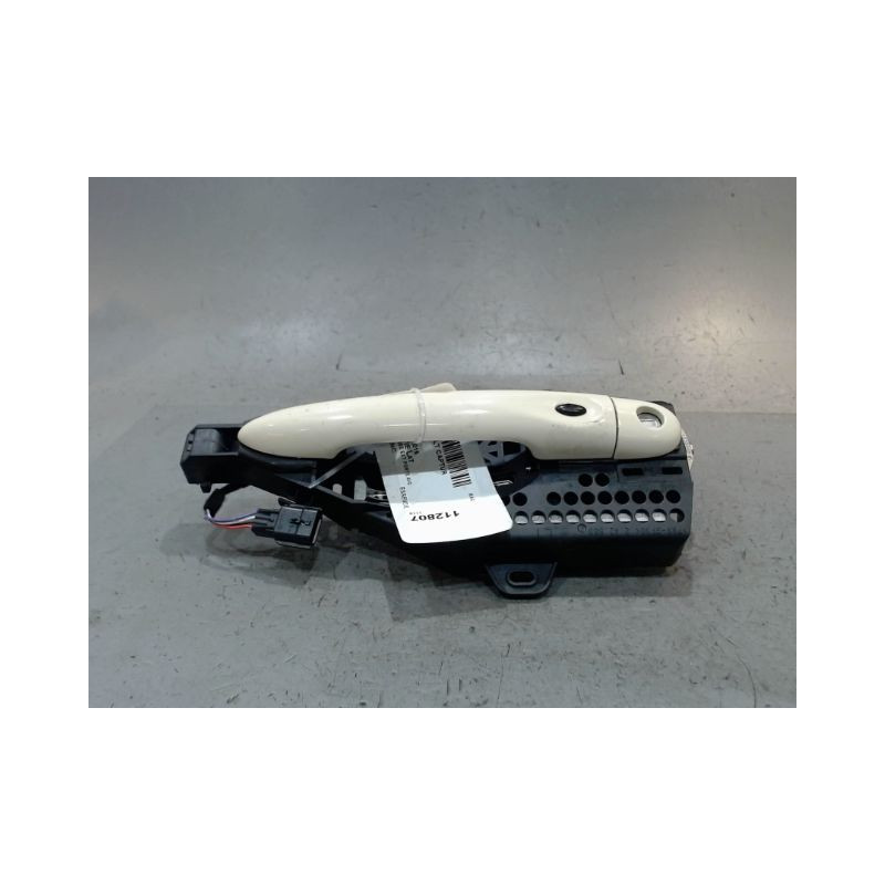 POIGNEE EXTERIEURE PORTE AVANT GAUCHE RENAULT CAPTUR